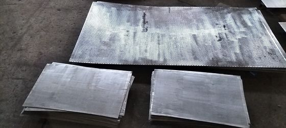 Hot Selling Customized Agricultural Harvester Spare Parts Perforated Metal Mesh/Sieve Plate